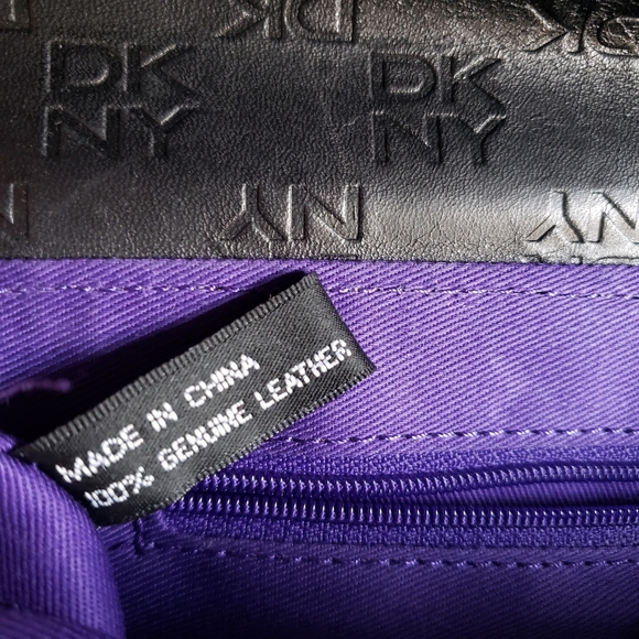 DKNY Black Leather Shoulder Bag - Picture 12 of 13